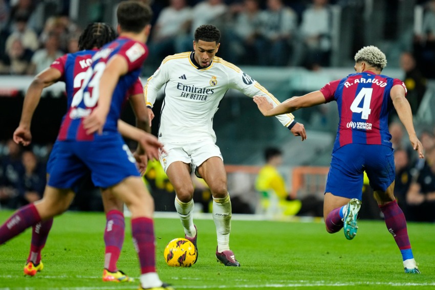 Real Madrid vence al Barcelona con polémica