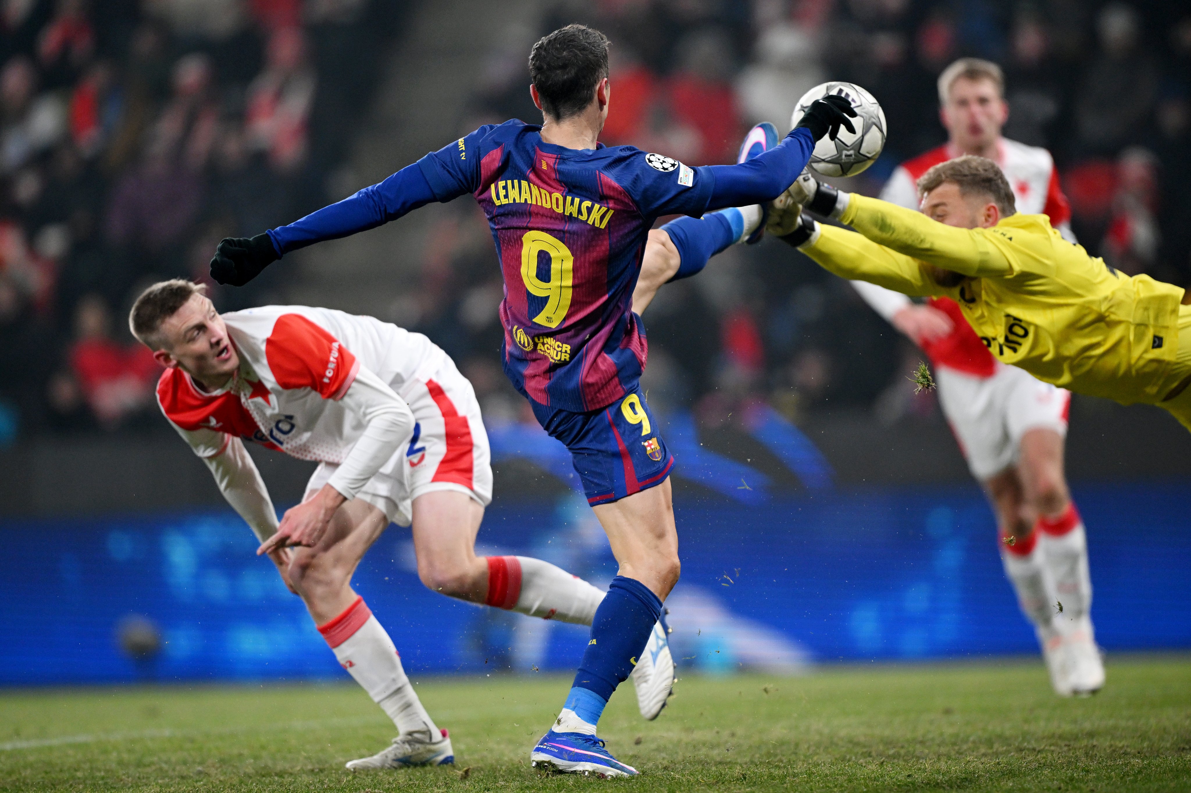 Barcelona saco los tres puntos de visitante