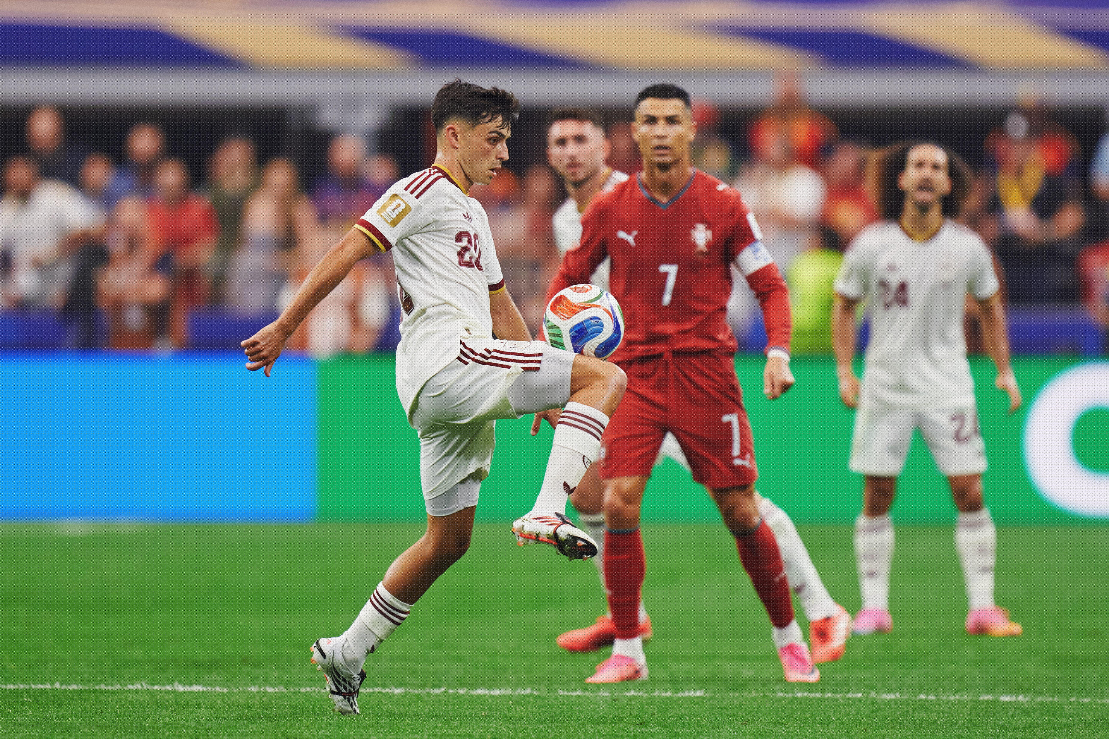 España deja en el camino a Portugal en Dallas