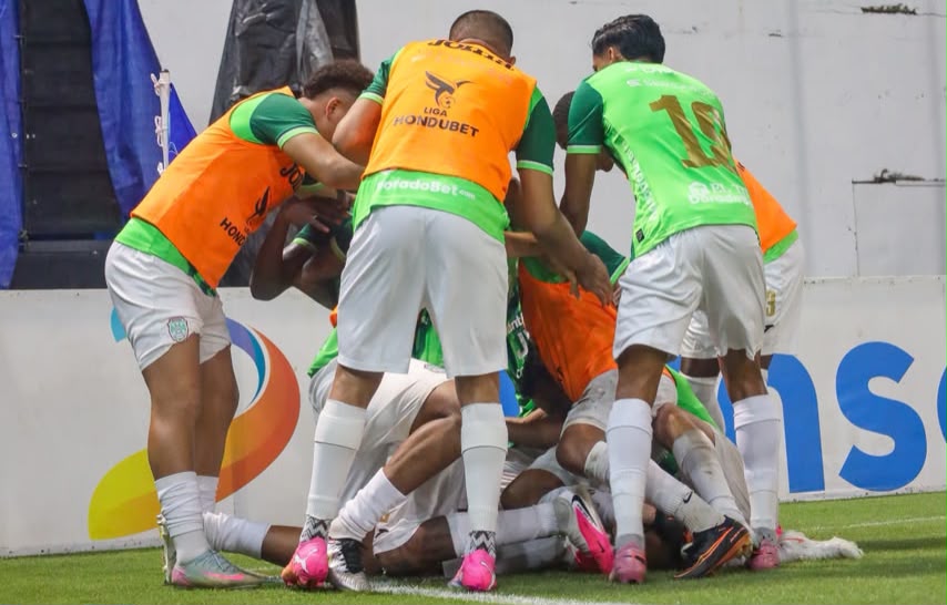 Marathón vence 1-0 a Olimpia y se adueña del liderato